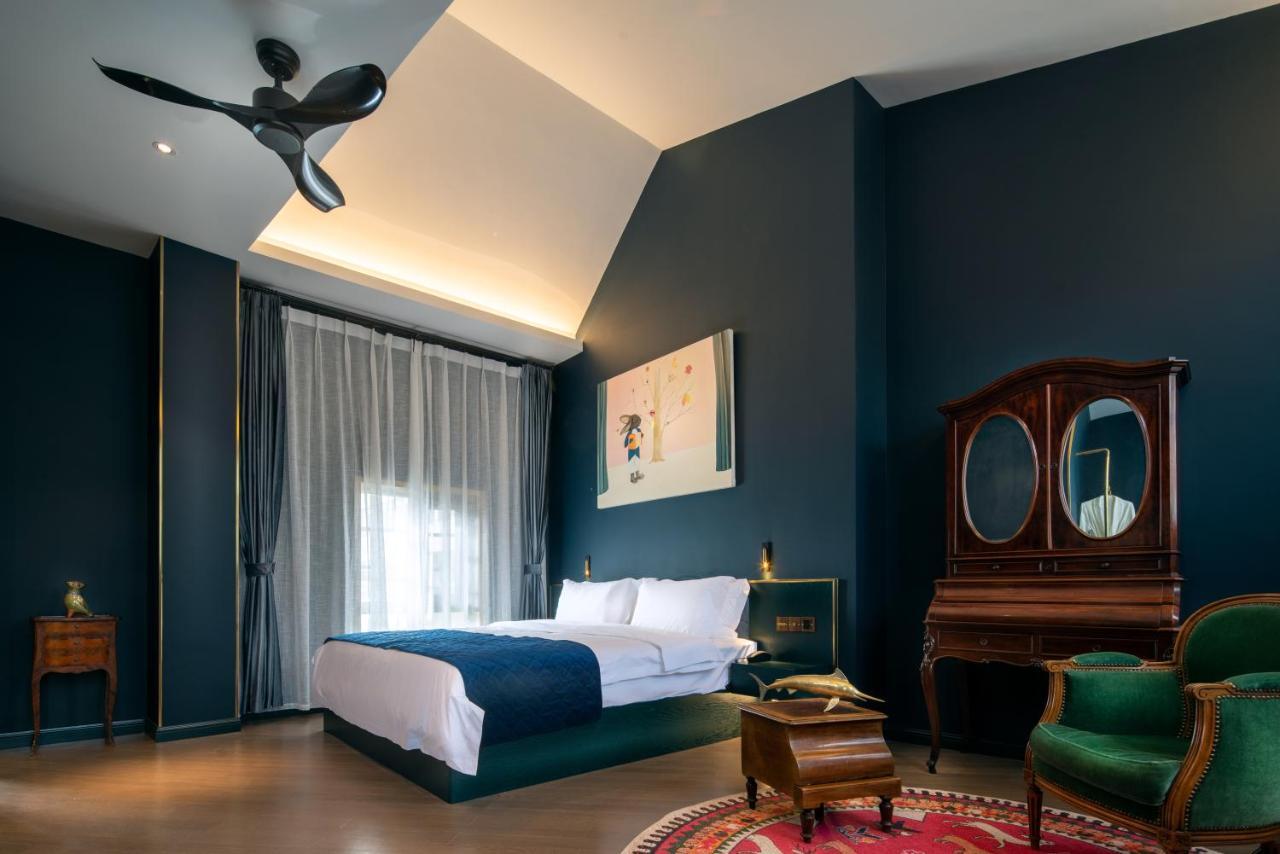 Moon And Chalice Boutique Hotel Kunming Exterior photo